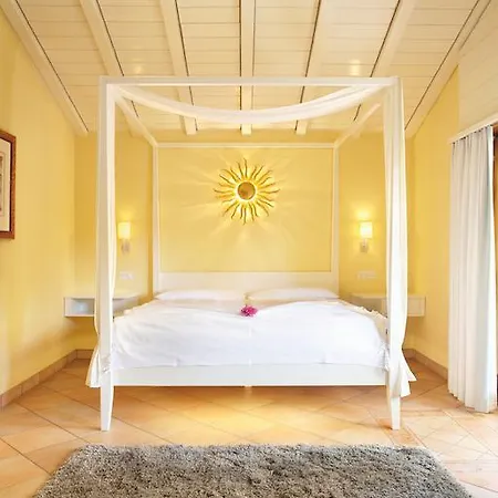 Albergo Losone Hotell 4*
