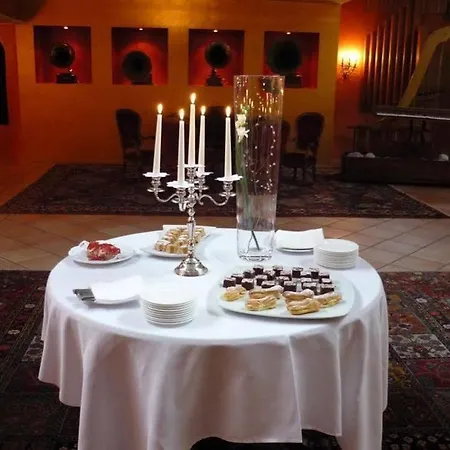 Hotell Albergo Losone 4*